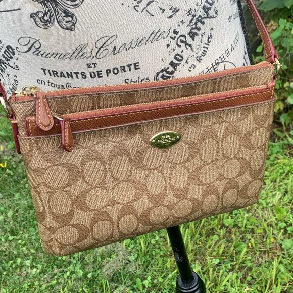 NWOT Coach Crossbody monogrammed purse with adjustable strap - Picture 14 of 14